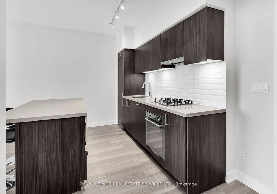 501-st-clair-avenue-w-toronto-ontario-c13207352