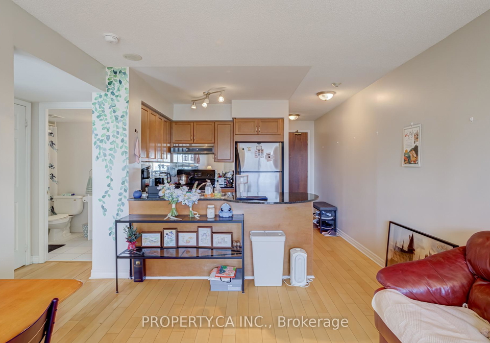 18-kenaston-gardens-north-york-ontario-c13207482