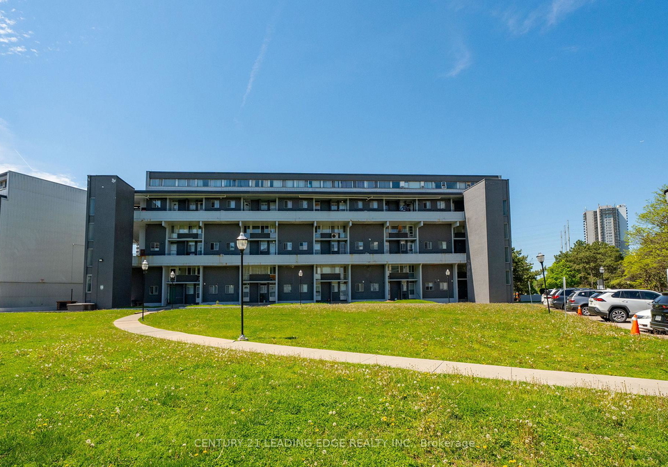 55-sunny-glenway-east-york-ontario-c13207844