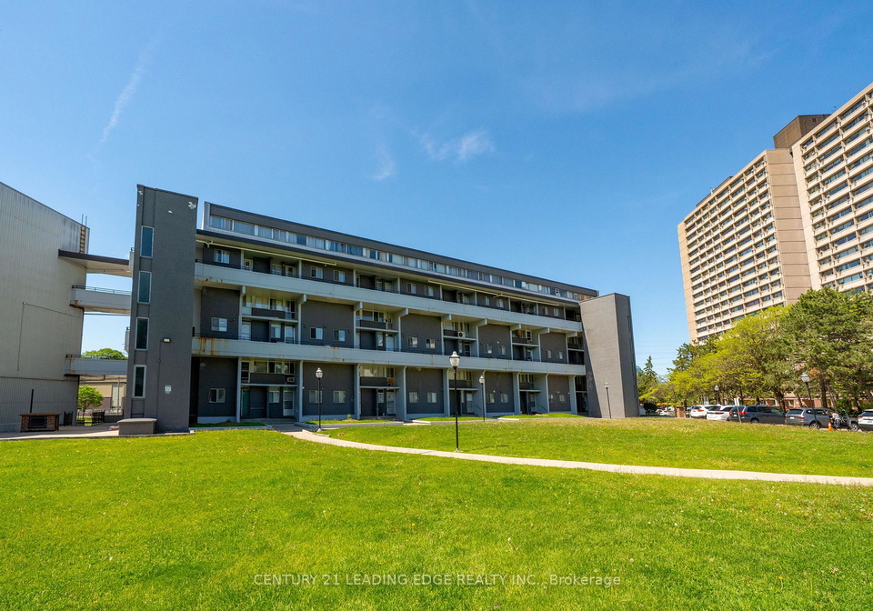 55-sunny-glenway-east-york-ontario-c13207844