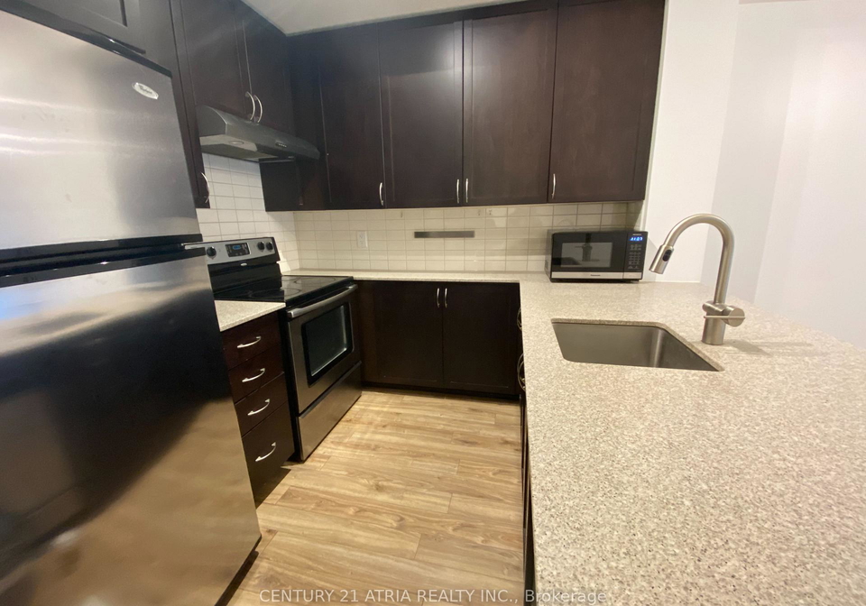 560-front-street-w-toronto-ontario-c13208330