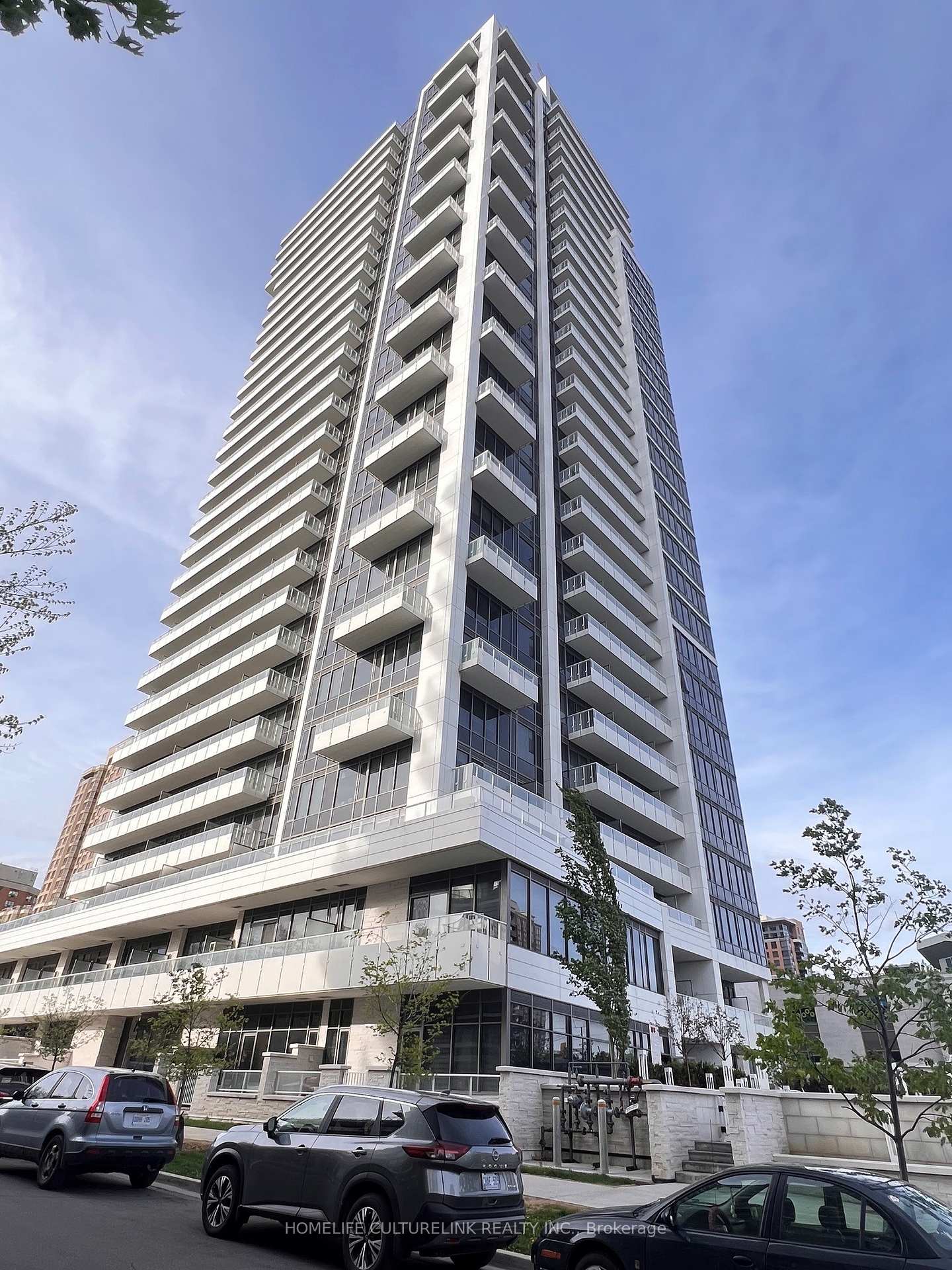 75-canterbury-place-toronto-ontario-c13208342