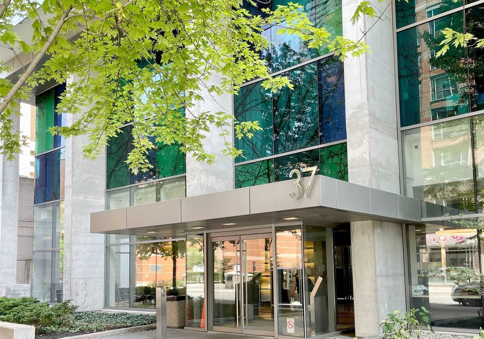 37-grosvenor-street-toronto-ontario-c13208412