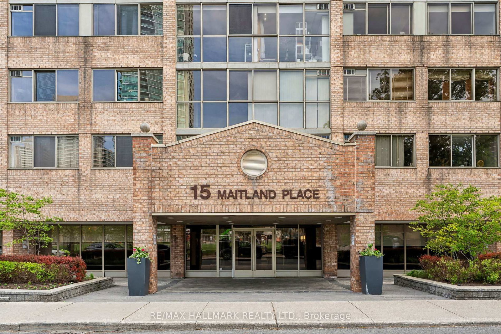 15-maitland-place-toronto-ontario-c13208428