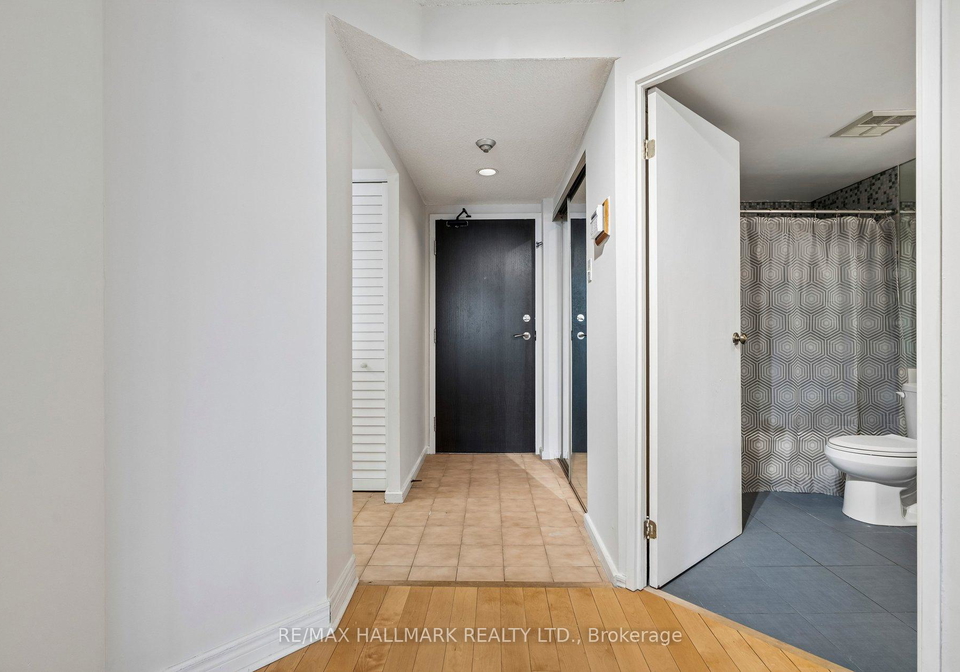 15-maitland-place-toronto-ontario-c13208428