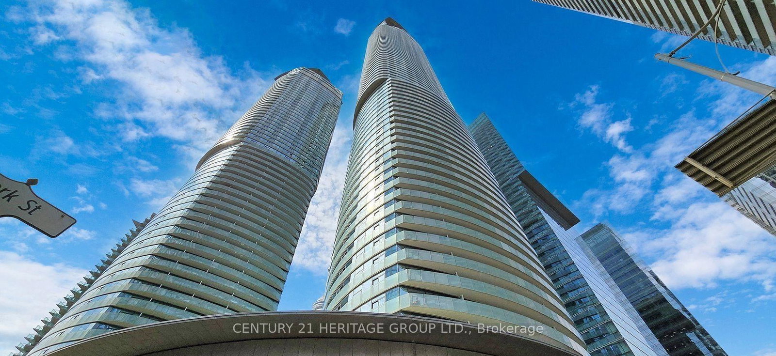 12-york-street-toronto-ontario-c13208656