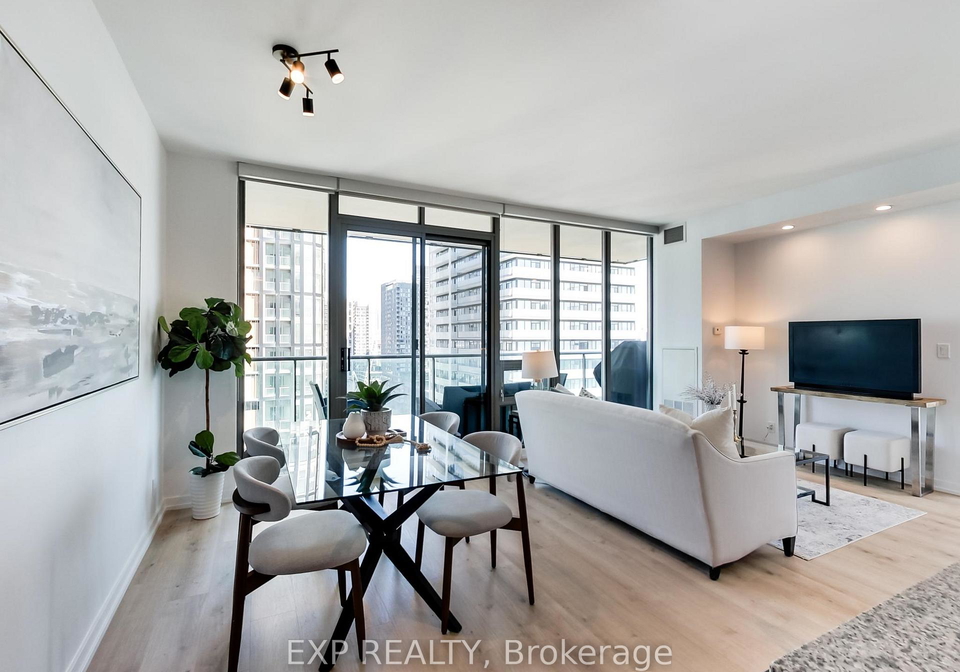 33-lombard-street-toronto-ontario-c13208722