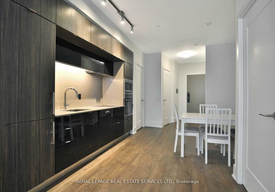 10-york-street-toronto-ontario-c13208742