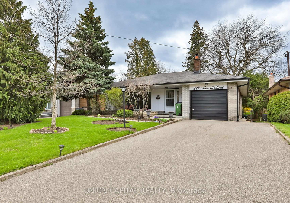228-maxwell-street-toronto-ontario-c13208744