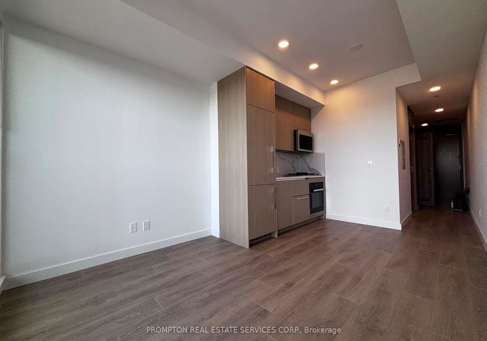 18-esther-shiner-boulevard-north-york-ontario-c13208818
