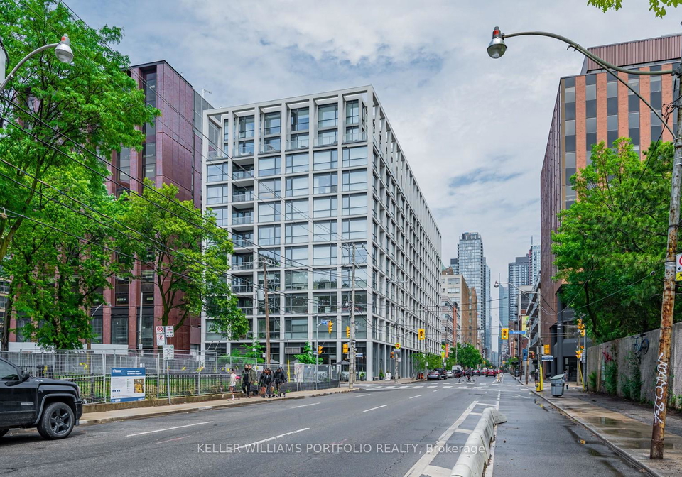 39-brant-street-toronto-ontario-c13208822