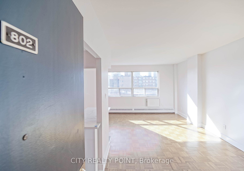490-eglinton-avenue-e-toronto-ontario-c13208920