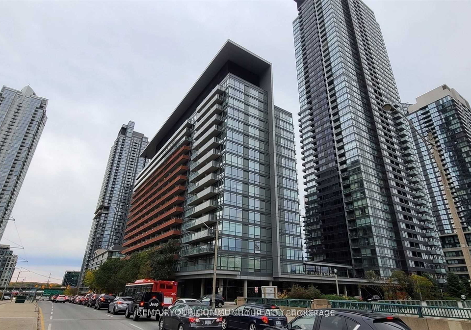 4k-spadina-avenue-toronto-ontario-c13209092