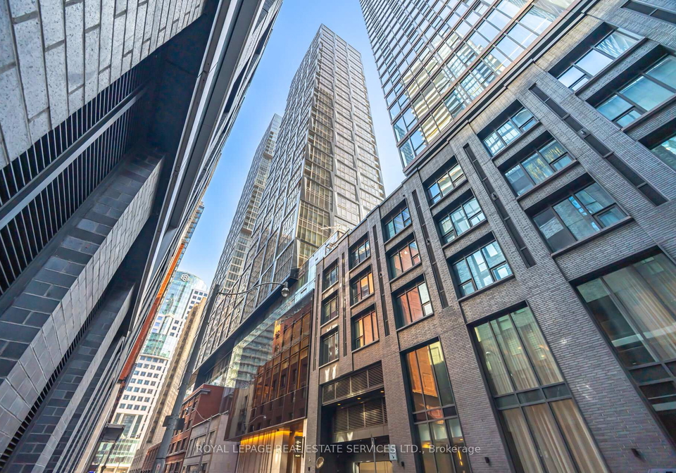 15-mercer-street-toronto-ontario-c13209116