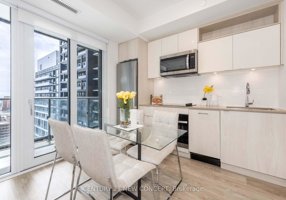 135-lower-sherbourne-street-toronto-ontario-c13209210