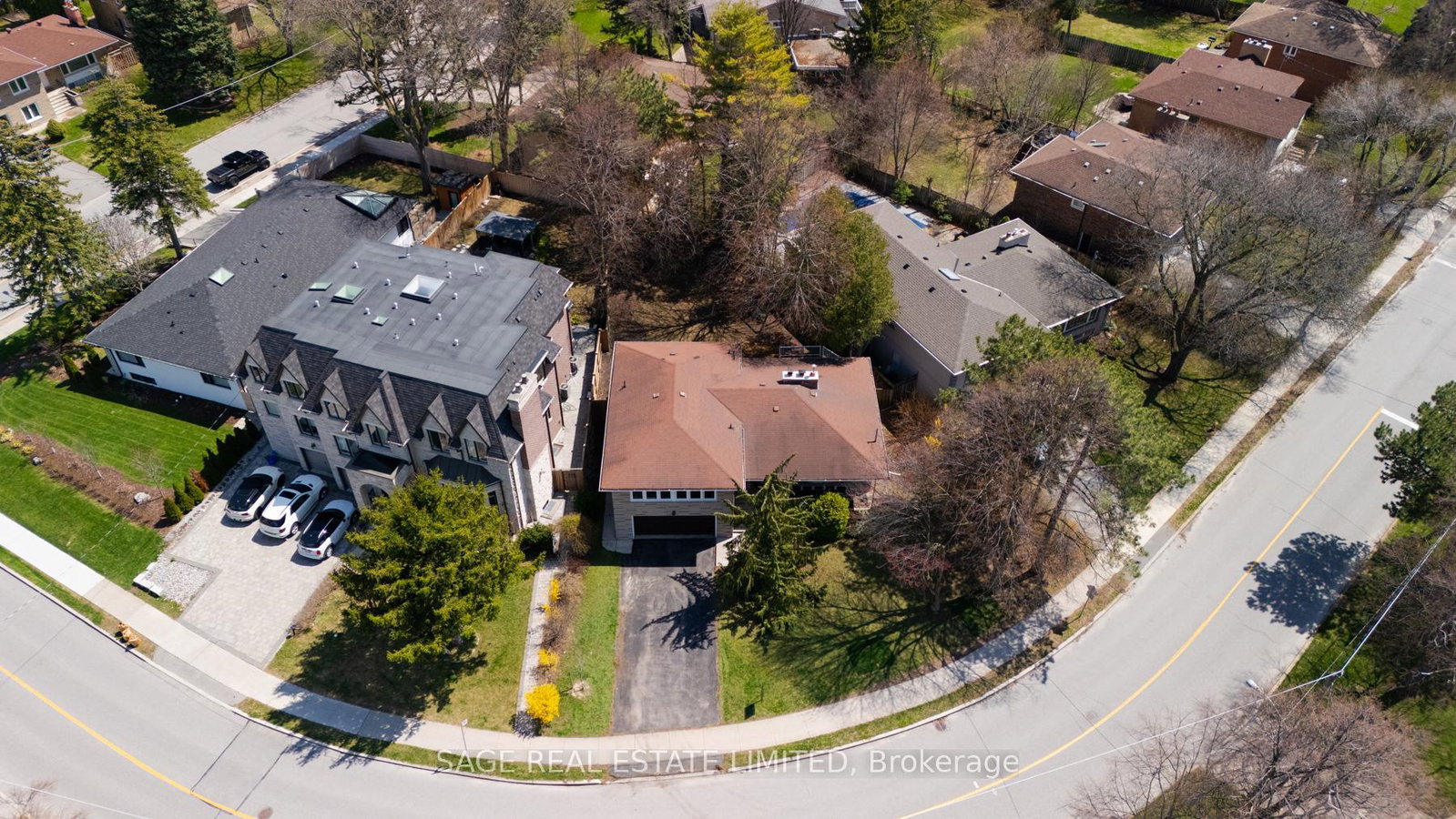 9-hawksbury-drive-north-york-ontario-c13209666