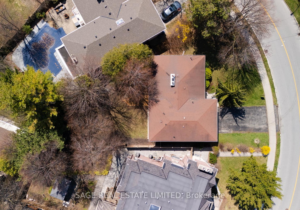 9-hawksbury-drive-north-york-ontario-c13209666