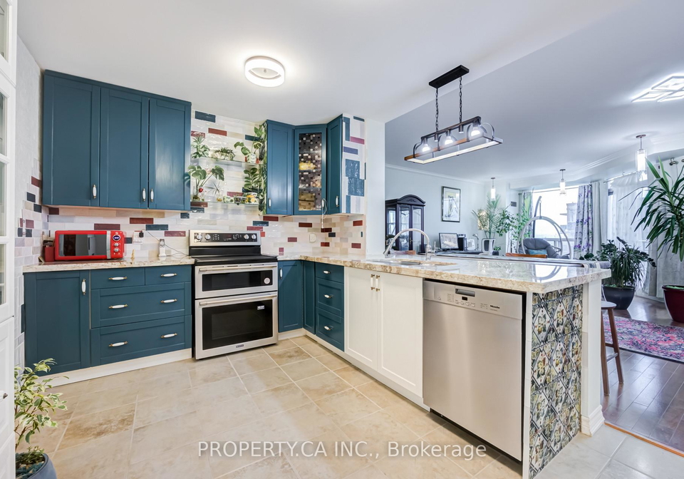 4200-bathurst-street-toronto-ontario-c13209682