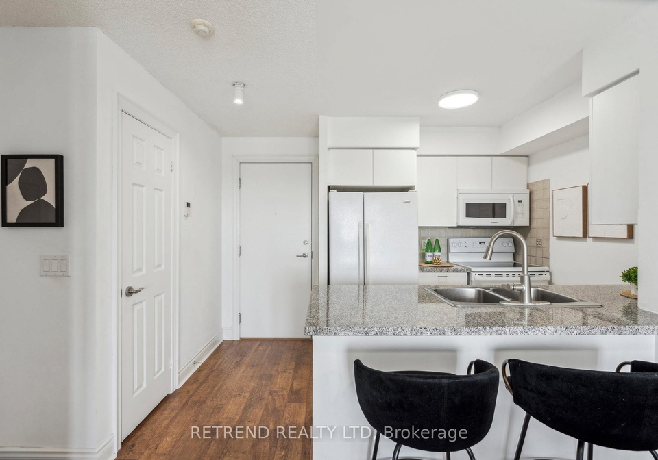 15-greenview-avenue-toronto-ontario-c13209806