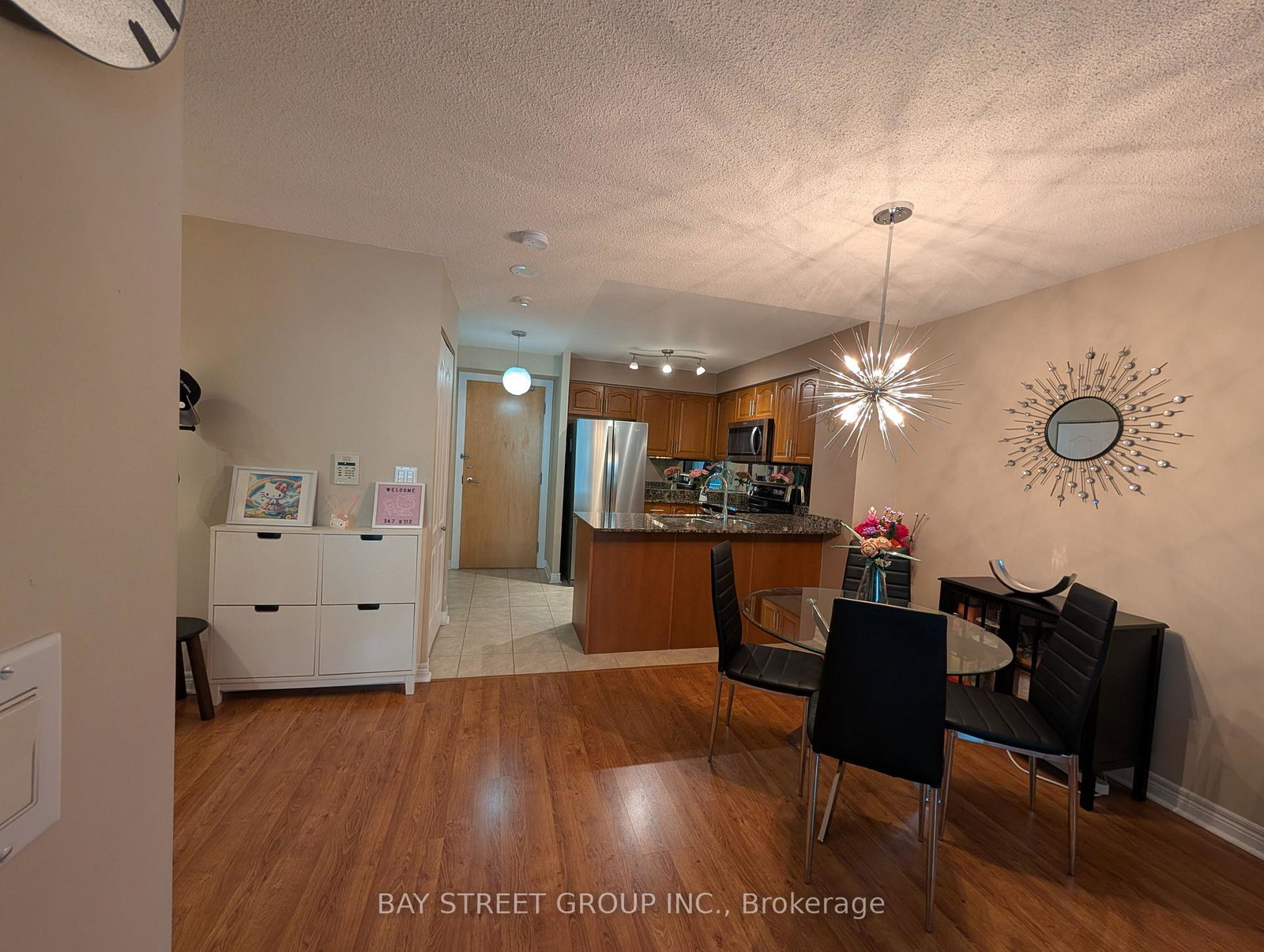 212-eglinton-avenue-e-toronto-ontario-c13209952