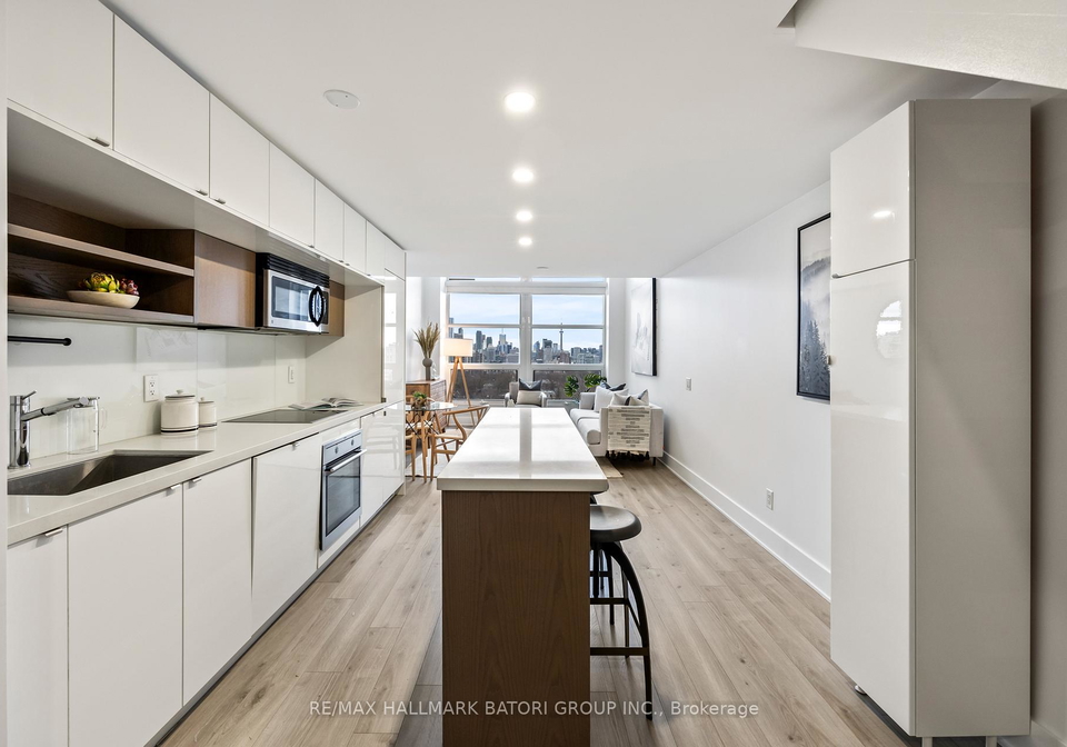 111-st-clair-avenue-w-toronto-ontario-c13210082