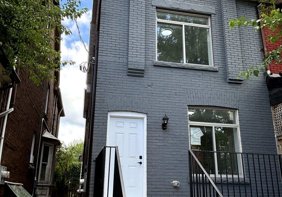 643-bathurst-street-toronto-ontario-c13210130