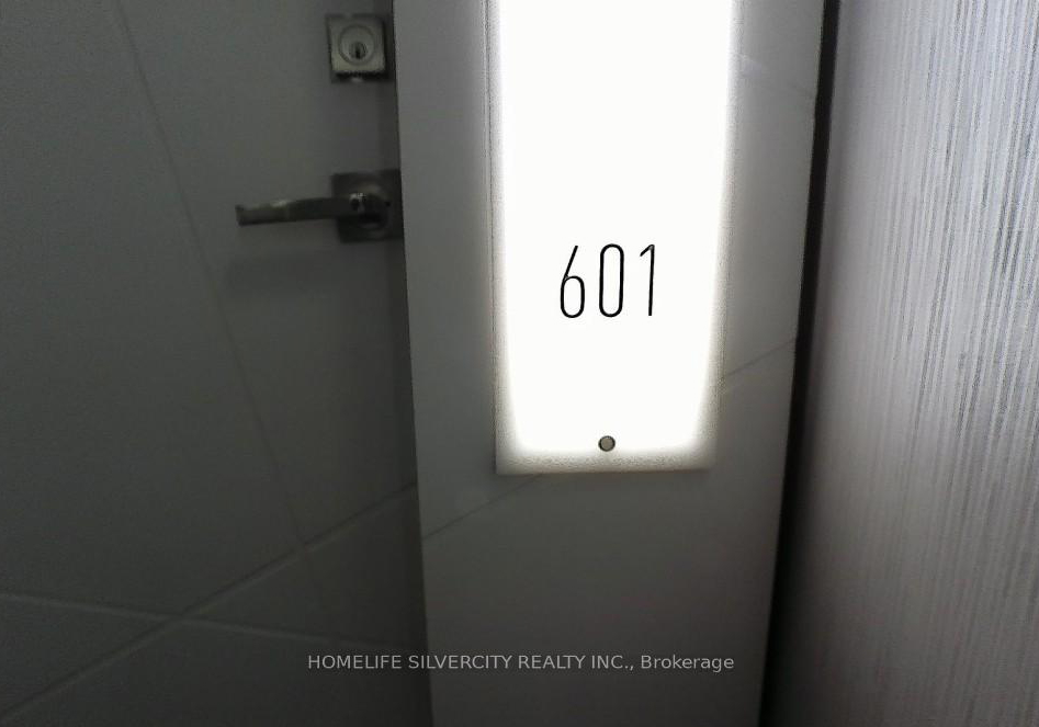 12-york-street-toronto-ontario-c13210464