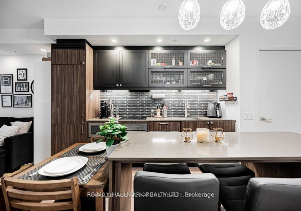783-bathurst-street-toronto-ontario-c13210526