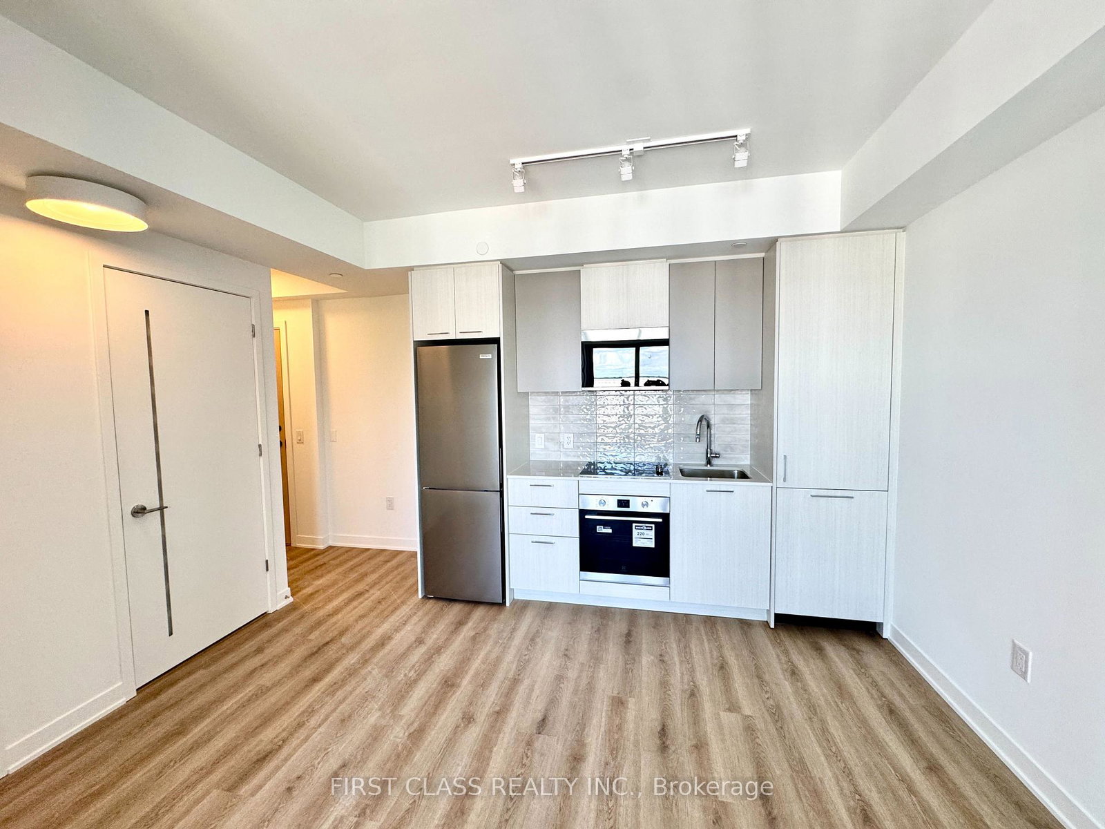 10-oak-street-toronto-ontario-c13210866