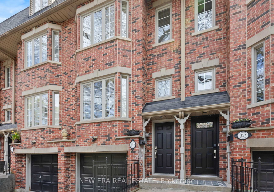35-spruce-street-toronto-ontario-c13210892