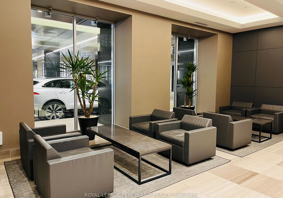 111-st-clair-avenue-w-toronto-ontario-c13211056
