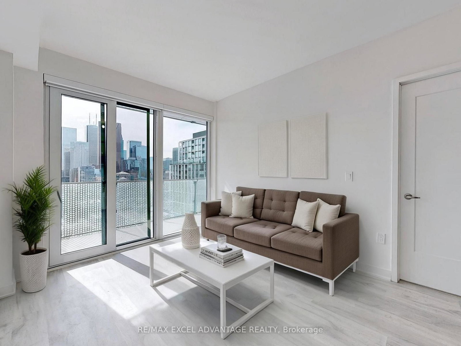 135-lower-sherbourne-street-toronto-ontario-c13211174