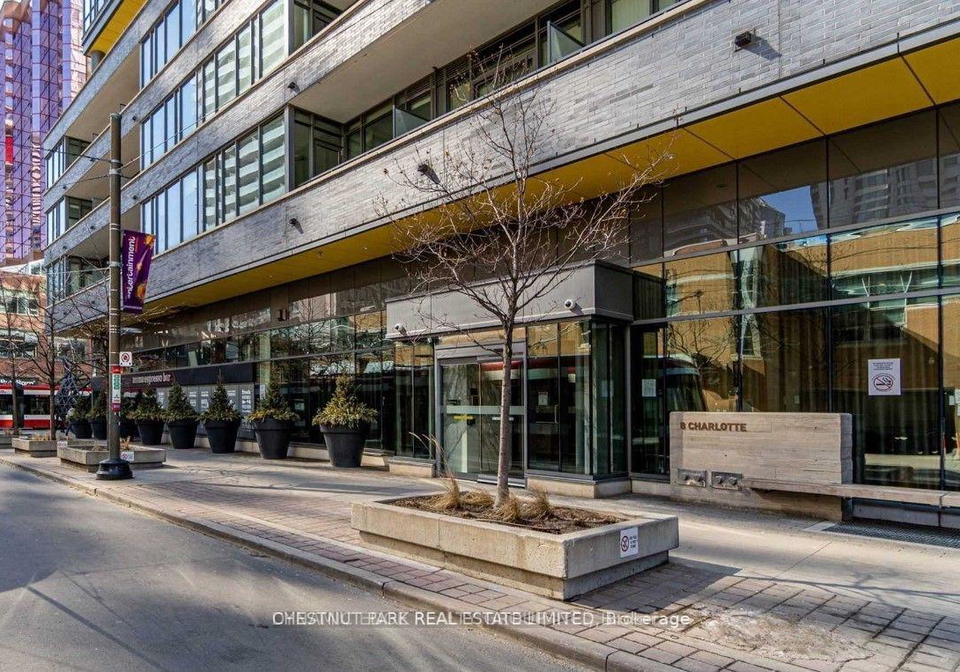 8-charlotte-street-toronto-ontario-c13211358