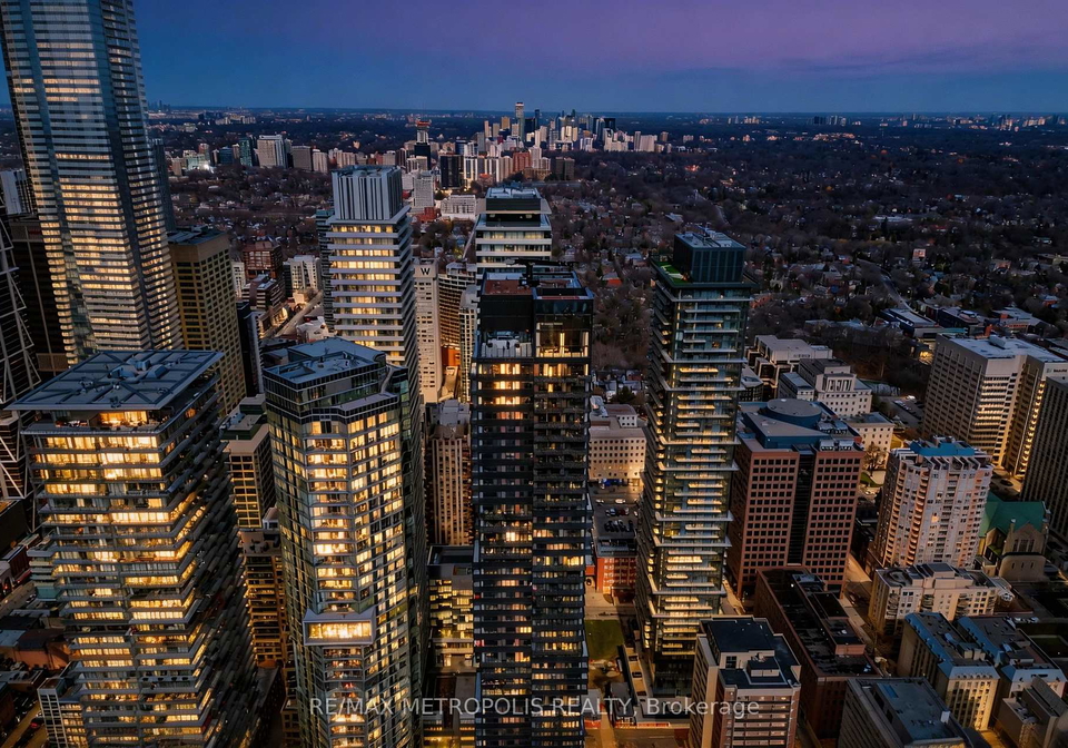 55-charles-street-e-toronto-ontario-c13211712