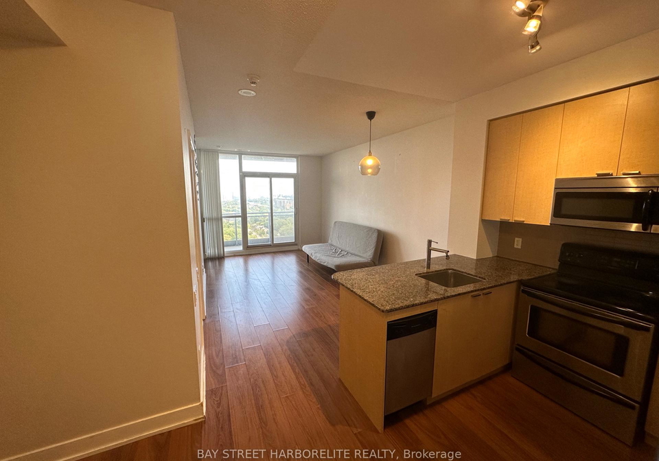 23-sheppard-avenue-e-north-york-ontario-c13211908