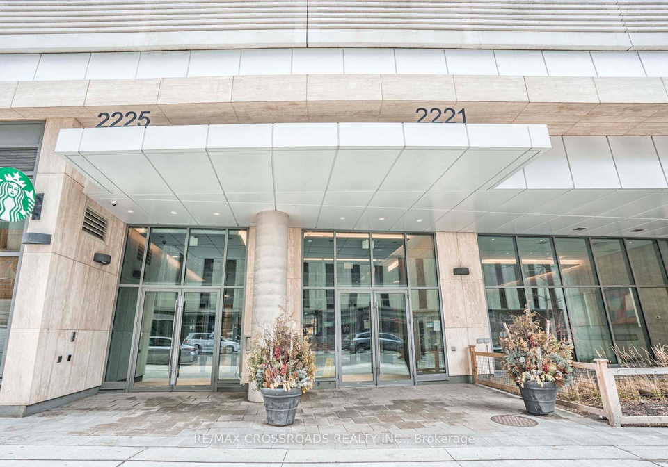 2221-yonge-street-toronto-ontario-c13212266