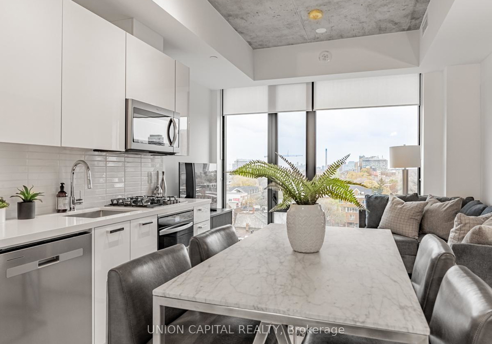 195-mccaul-street-toronto-ontario-c13212964