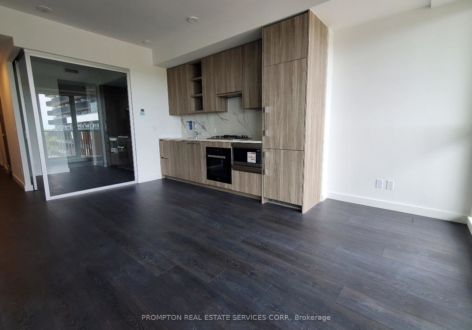 18-esther-shiner-boulevard-north-york-ontario-c13213362