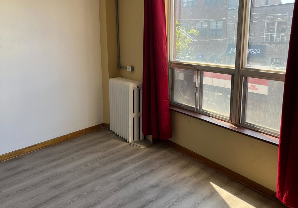 1460-dundas-street-w-toronto-ontario-c13213438