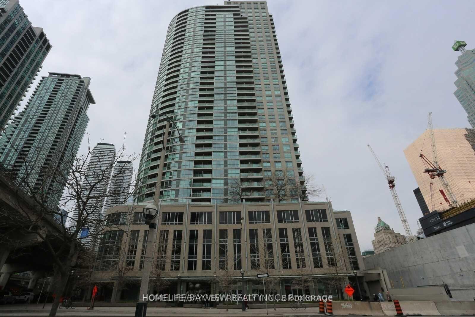 18-yonge-street-toronto-ontario-c13213500