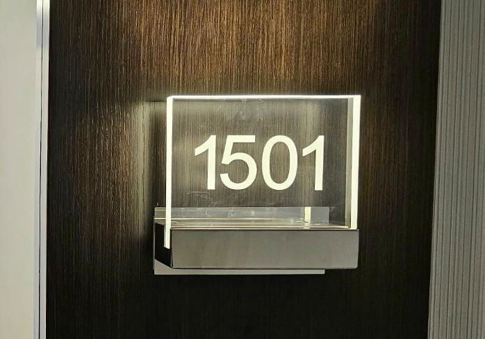 2221-yonge-street-toronto-ontario-c13213870