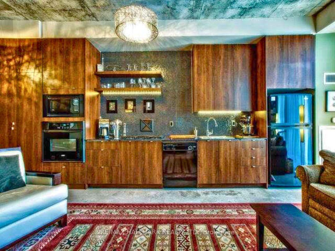 23-brant-street-toronto-ontario-c13213966