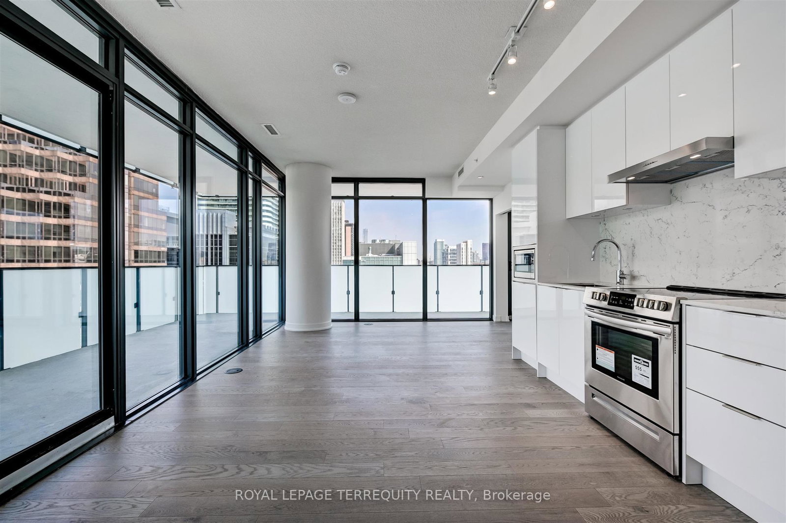 25-richmond-street-e-toronto-ontario-c13214576