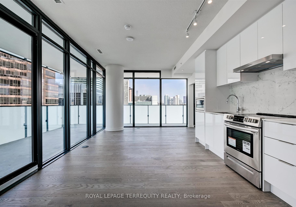 25-richmond-street-e-toronto-ontario-c13214576
