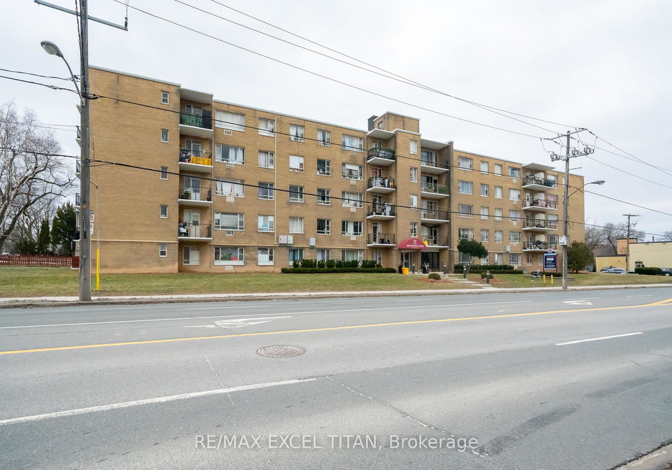 2895-bathurst-street-toronto-ontario-c13214696