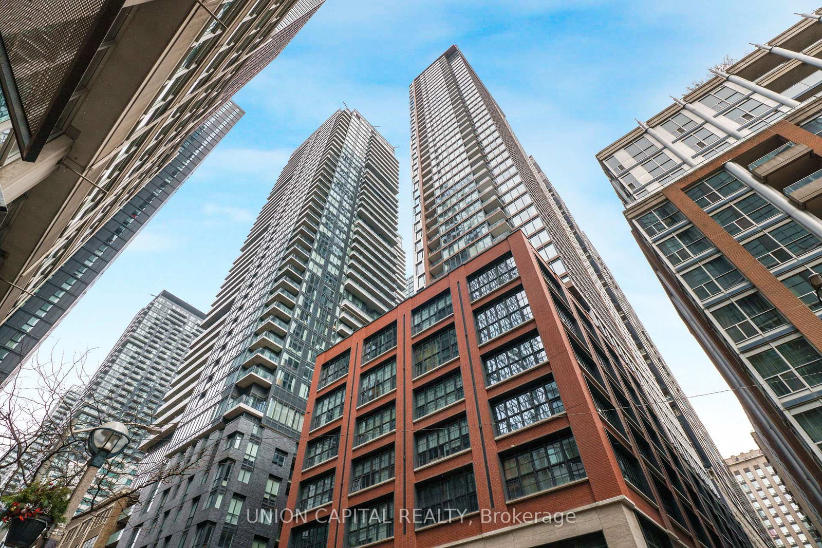 55-mercer-street-toronto-ontario-c13215056