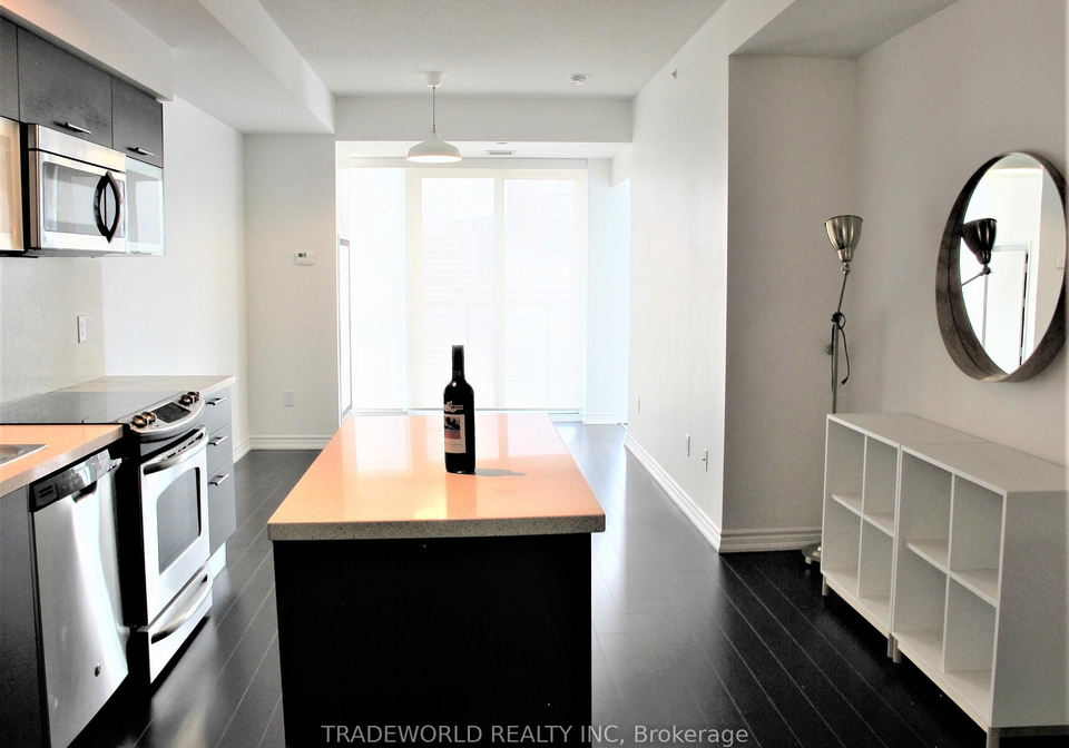 386-yonge-street-toronto-ontario-c13215318