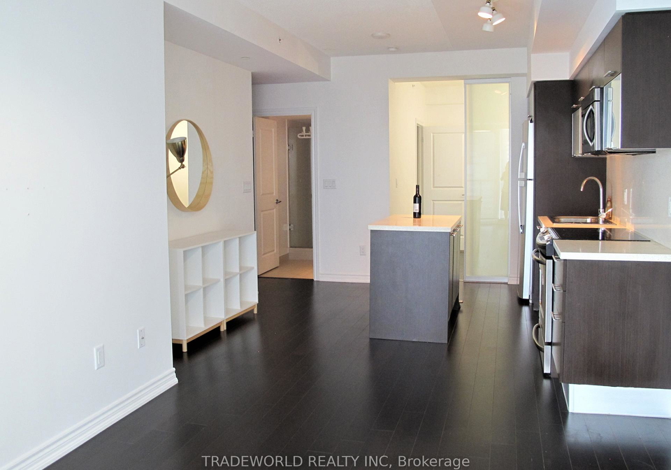 386-yonge-street-toronto-ontario-c13215318