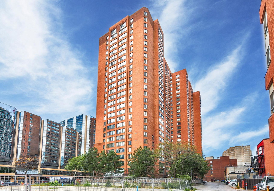 633-bay-street-toronto-ontario-c13215396