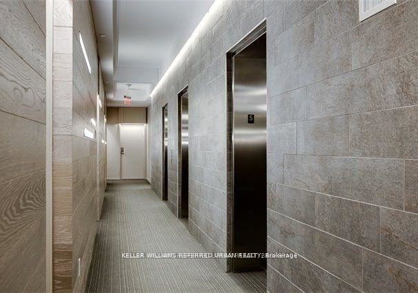 101-peter-street-toronto-ontario-c13215596